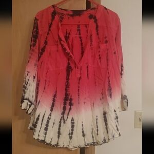 Women's Tie-Dye Top - Red and Black